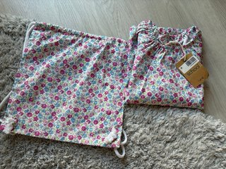 Bata escolar niña flores 1 - 2 años