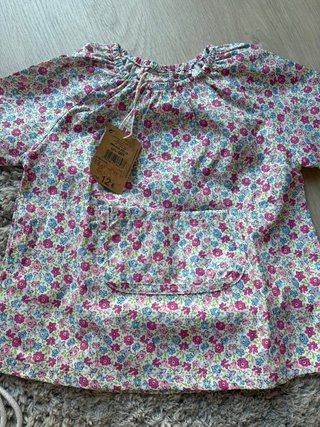 Bata escolar niña flores 1 - 2 años