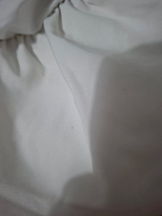 Top blanco fruncido
