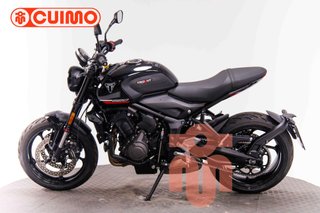 TRIUMPH TRIDENT 660