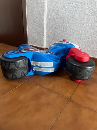 Moto correpasillos Capitán América
