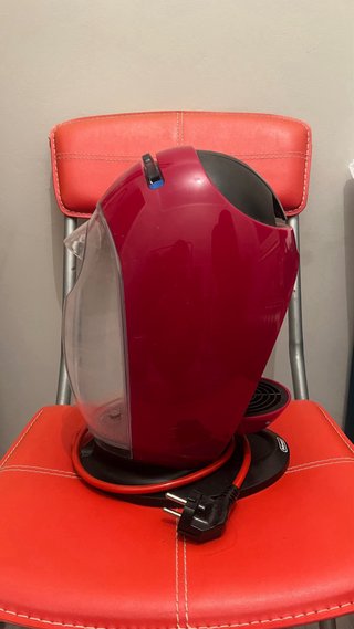 Cafetera Dolce Gusto Roja DeLonghi