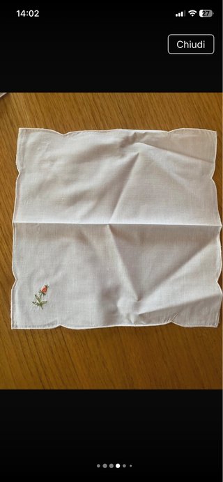 Tovaglietta 80cm x 80cm con 6 tovaglioli ricamati