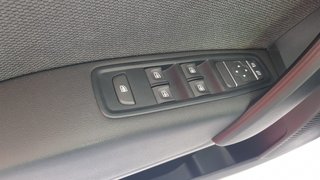 Renault Kangoo combi M1 con doble puerta lateral