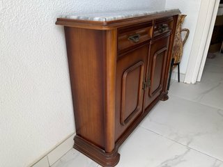 Mueble para recibidor de madera con tapa de marmol