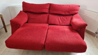 2 Sofás Rojo Deslizantes