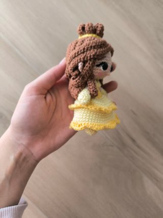 Muñeca Amigurumi Bella Disney Crochet