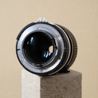 Objetivo Nikon 105mm f2.5 AI