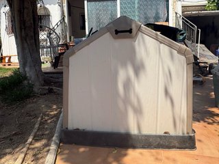 Caseta para perro de plástico