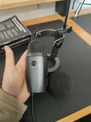 Micrófono Blue Yeti Nano
