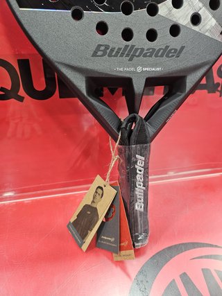 Pala de Padel Bullpadel Hack 04 Hybrid / 2026.