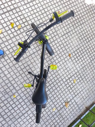 Bicicleta Infantil B'TWIN 16 Negra y Amarilla