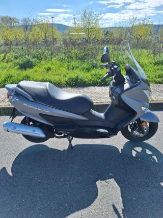 Maxi scooter suzuki burgman 200