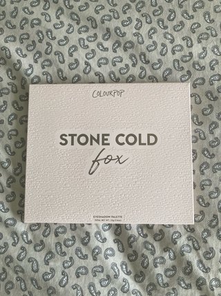 Paleta de sombras ColourPop Stone Cold Fox