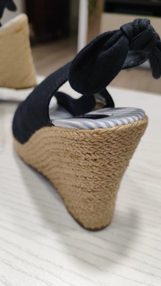 Sandalias cuña Tommy Hilfiger negras