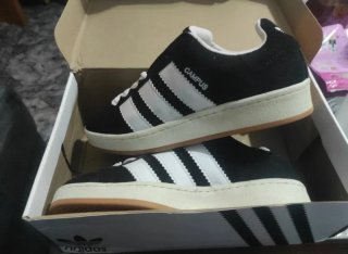 Zapatillas Talla 37-38 Negras Blancas