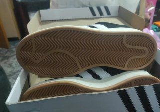 Zapatillas Talla 37-38 Negras Blancas