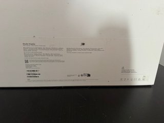 Box Apple Studio Display Retina 5K 27