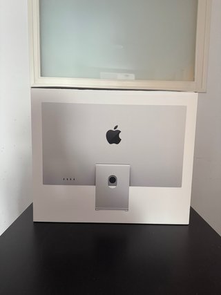 Box Apple Studio Display Retina 5K 27