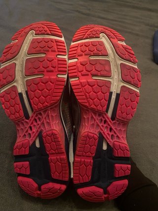 Zapatillas ASICS grises y rosas