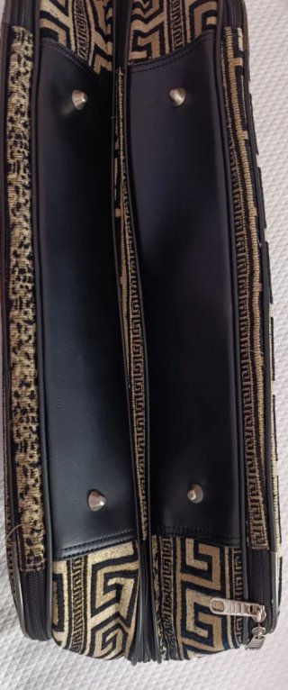 2 x 1 - Bolso de viaje estampado con greca