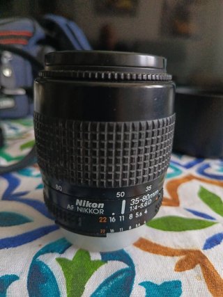 Objetivo Nikon AF NIKKOR 35-80mm 1:4-5.6D