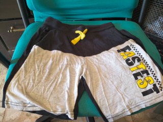 Pantaloncini bimbo 8/9 anni
