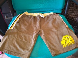 Pantaloncini bimbo 8/9 anni
