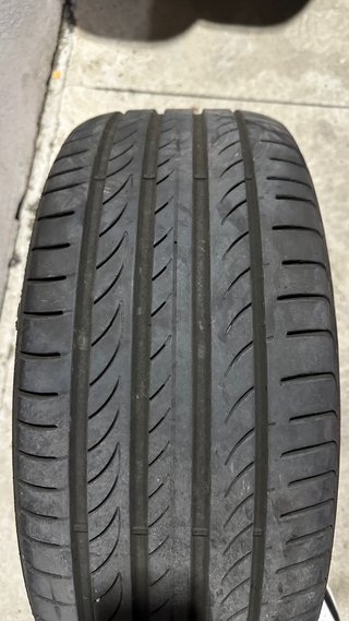 Neumático Pirelli 225/45 R17