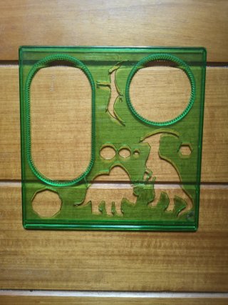4 Paneles de dibujo con ruedas dentadas.