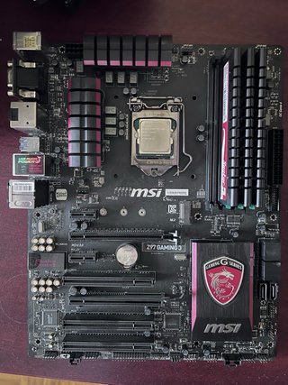 Placa + cpu + memoria