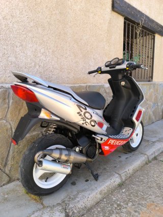 Peugeot Speedfight 2 Plata/Roja
