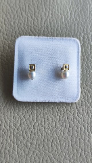 Pendientes oro bebé perla y brillante nuevos.