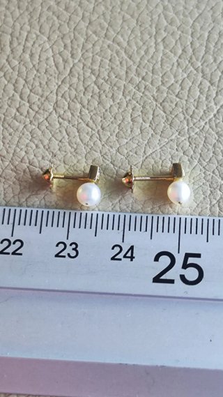 Pendientes oro bebé perla y brillante nuevos.