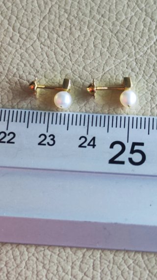 Pendientes oro bebé perla y brillante nuevos.