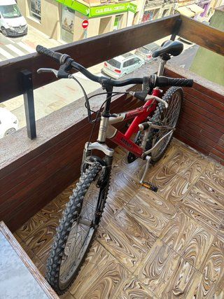 Bicicleta Avanty 650 Roja