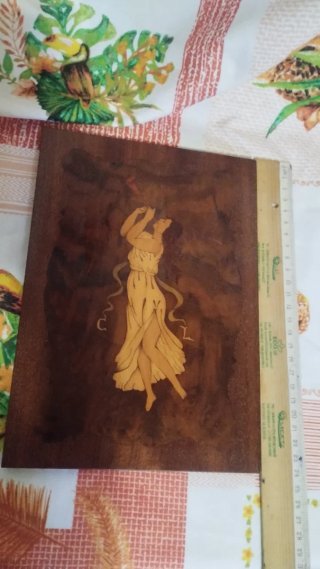 Dea porta fortuna in legno