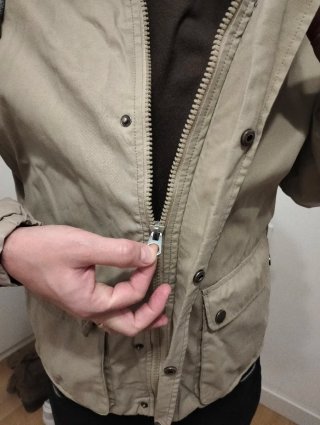 Abrigo de hombre Talla L + Jersey Talla M. Marca S