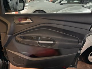 Ford C-MAX ecoboost. 2017. 140kms