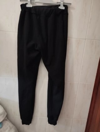 Pantalones deportivos negros