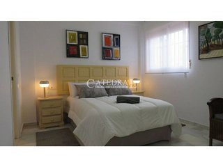 Piso en venta en Los Remedios en Sevilla