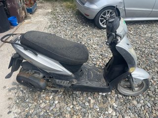 Moto 125 Scooter Gris