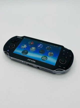 PlayStation Vita PCH-1004 + 8GB Memory Card