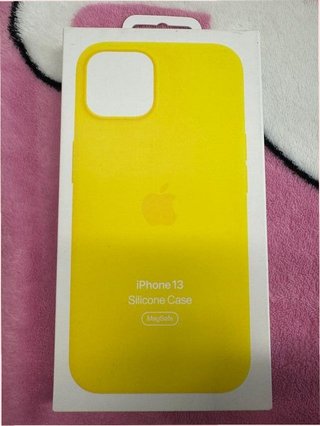 Funda iPhone 13 Silicona MagSafe Original Amarilla