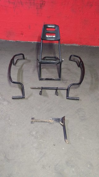 Defensa Vespa 200 y caballete lateral.
