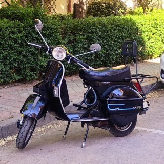 Defensa Vespa 200 y caballete lateral.