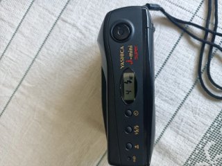 Yashica J Mini Super Kyocera fotocamera funziona