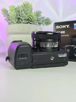 Cámara Sony A6400 + Objetivo Kit Sony 16-50mm.