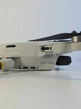 Dron DJI Mini 2 Fly More Combo 3 Baterías y mando