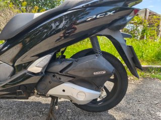 Honda PCX 125cc Negra